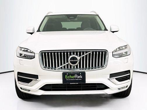 2024 Volvo XC90 B5 Core Bright Theme
