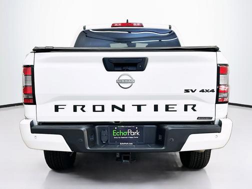 Glacier White 2023 Nissan Frontier SV