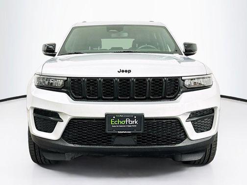 2022 Jeep Grand Cherokee Altitude
