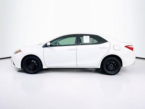 Super White 2015 Toyota Corolla LE