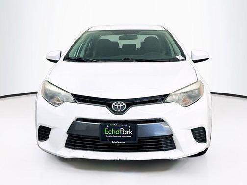 Super White 2015 Toyota Corolla LE