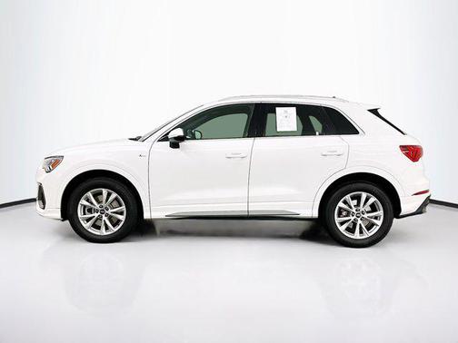 2023 Audi Q3 S line Premium