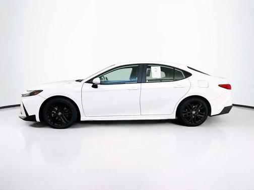 Ice Cap 2025 Toyota Camry SE