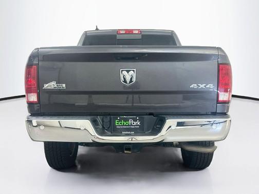 Granite Crystal Metallic Clearcoat 2018 RAM 1500 Big Horn