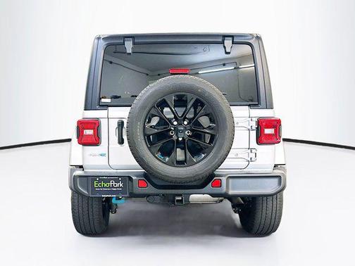 Silver Zynith Clearcoat 2023 Jeep Wrangler 4xe Sahara