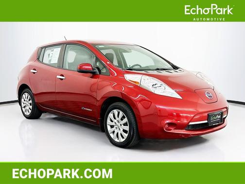 Cayenne Red 2015 Nissan Leaf S