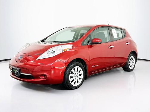 Cayenne Red 2015 Nissan Leaf S