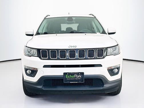 White Clearcoat 2018 Jeep Compass Latitude