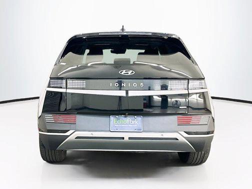 Abyss Black 2024 Hyundai IONIQ 5 SE