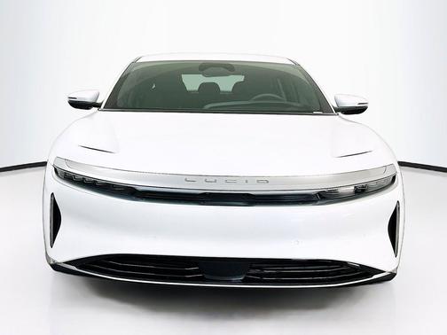 Stellar White Metallic 2024 Lucid Air Touring