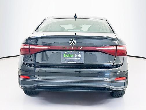 Deep Black Pearl 2025 Volkswagen Jetta 1.5T SE