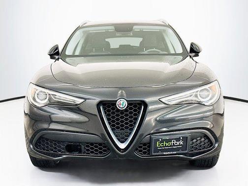2018 Alfa Romeo Stelvio Base