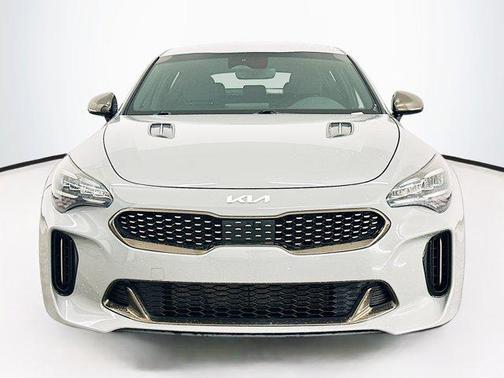 2023 Kia Stinger GT-Line