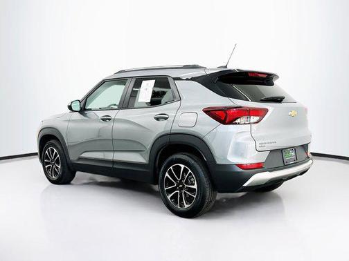 Sterling Gray Metallic 2025 Chevrolet Trailblazer LT