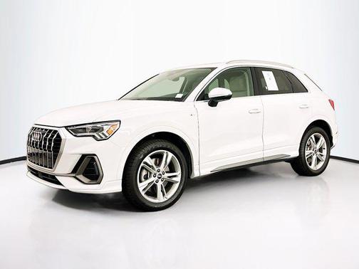 2022 Audi Q3 45 S line Premium Plus