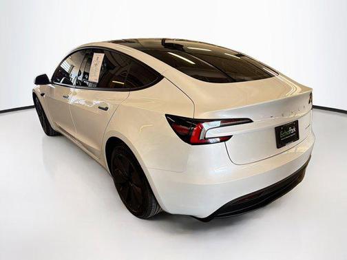 Pearl White Multi-Coat 2025 Tesla Model 3 Long Range