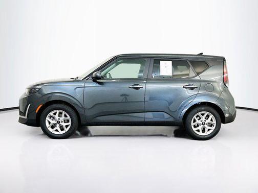 Gravity Gray 2025 Kia Soul LX