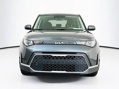 Gravity Gray 2025 Kia Soul LX