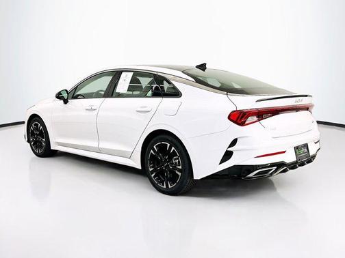 Glacial White Pearl 2023 Kia K5 GT-Line