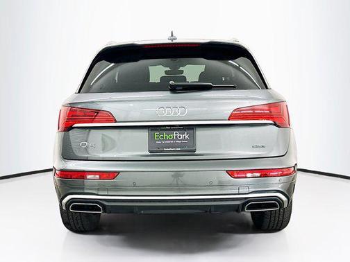 2022 Audi Q5 45 S line Premium Plus