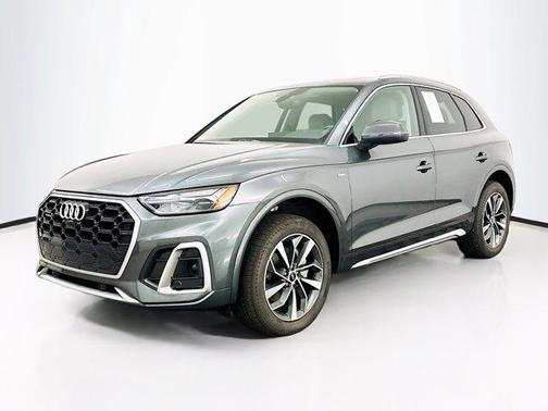 2022 Audi Q5 45 S line Premium Plus