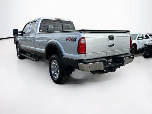 Magnetic Metallic 2015 Ford F-350 Lariat