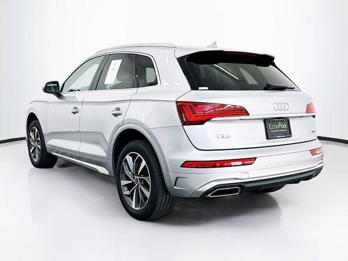 Florett Silver Metallic 2023 Audi Q5 45 S line Premium