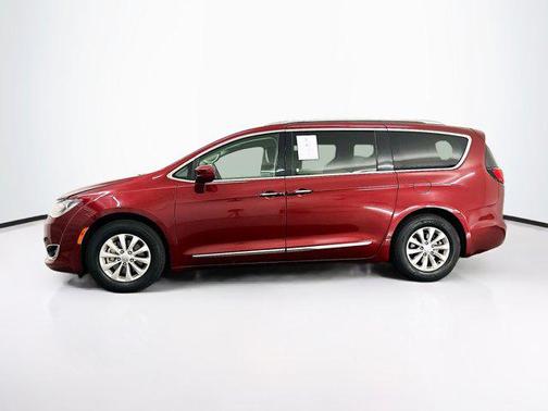 2018 Chrysler Pacifica Touring-L