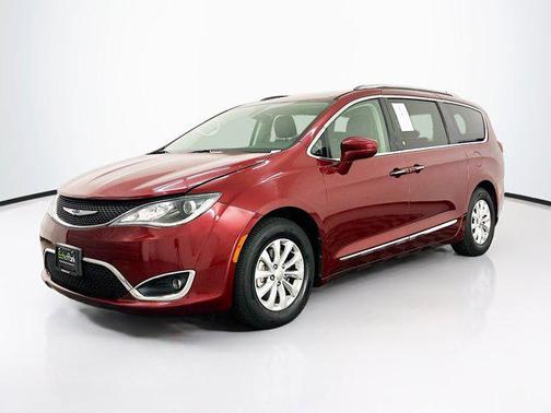 2018 Chrysler Pacifica Touring-L