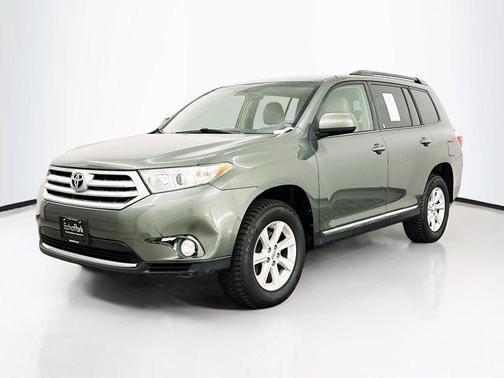 2013 Toyota Highlander SE