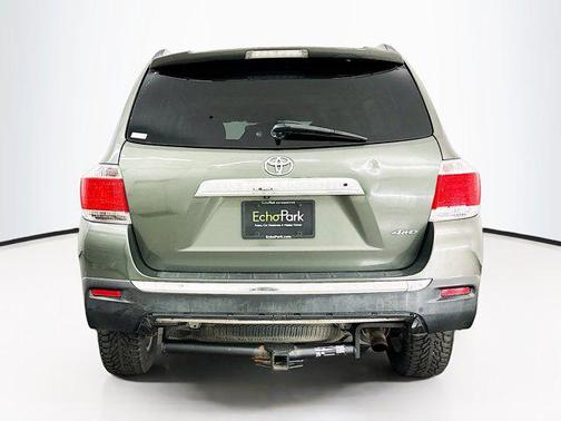2013 Toyota Highlander SE