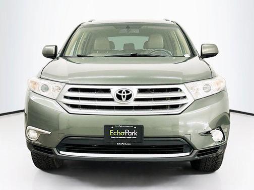 2013 Toyota Highlander SE