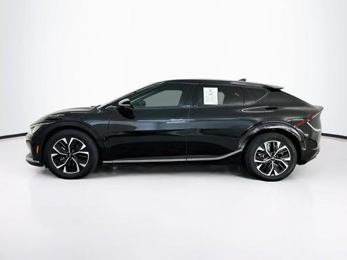 Aurora Black Pearl 2023 Kia EV6 Wind