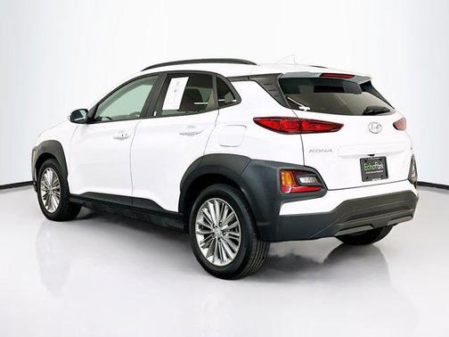 2021 Hyundai KONA SEL Plus
