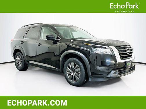 2025 Nissan Pathfinder SV 4WD