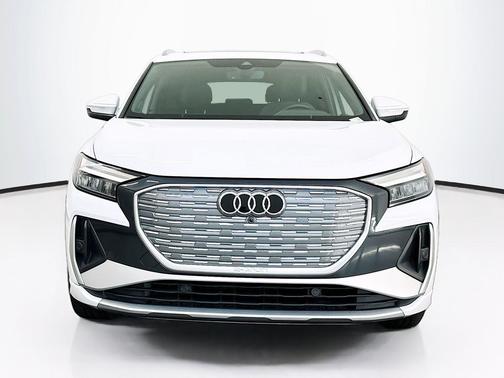 Glacier White Metallic 2024 Audi Q4 e-tron Premium 55 quattro
