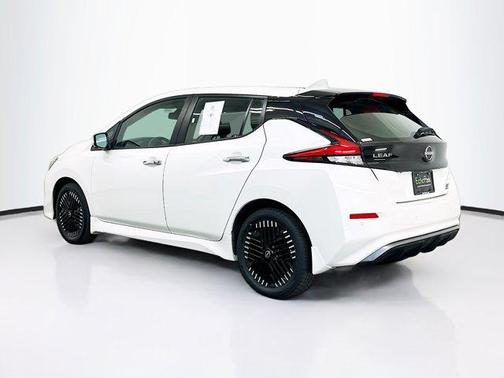 Pearl White Tricoat 2024 Nissan Leaf SV PLUS