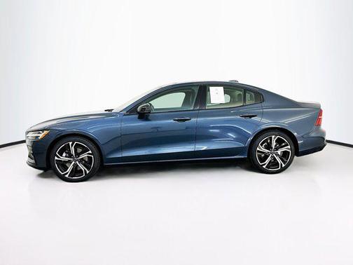 2025 Volvo S60 B5 Core