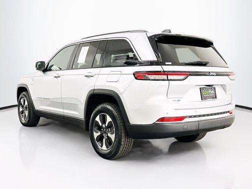 2022 Jeep Grand Cherokee 4xe Base