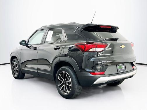 Mosaic Black Metallic 2025 Chevrolet Trailblazer LT