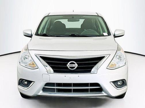 2018 Nissan Versa 1.6 SV