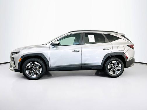 Shimmering Silver 2025 Hyundai TUCSON SEL