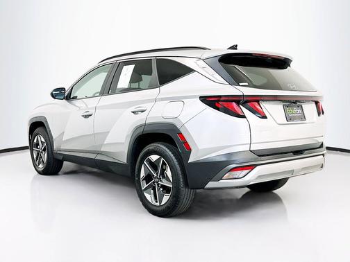 Shimmering Silver 2025 Hyundai TUCSON SEL