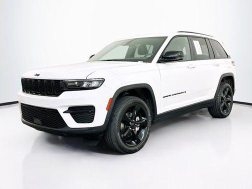 2023 Jeep Grand Cherokee Altitude