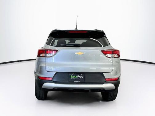 Sterling Gray Metallic 2025 Chevrolet Trailblazer LT