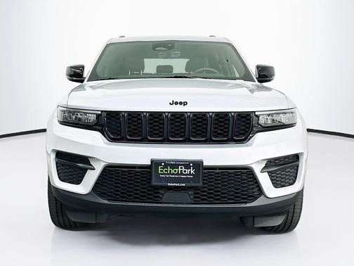 Silver Zynith 2023 Jeep Grand Cherokee Altitude
