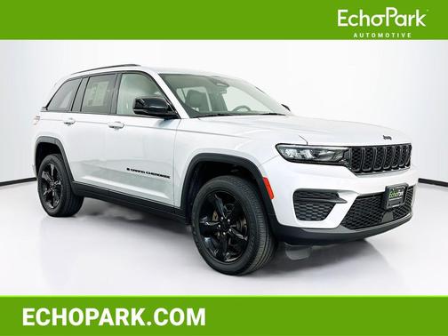 Silver Zynith 2023 Jeep Grand Cherokee Altitude
