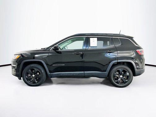Diamond Black Crystal Pearlcoat 2017 Jeep New Compass Latitude