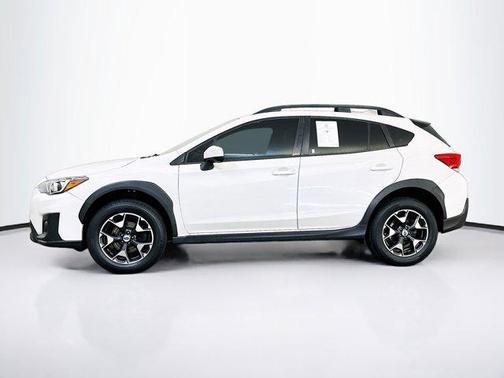 Crystal White Pearl 2018 Subaru Crosstrek 2.0i Premium