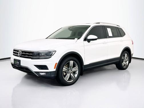 White 2018 Volkswagen Tiguan 2.0T SEL